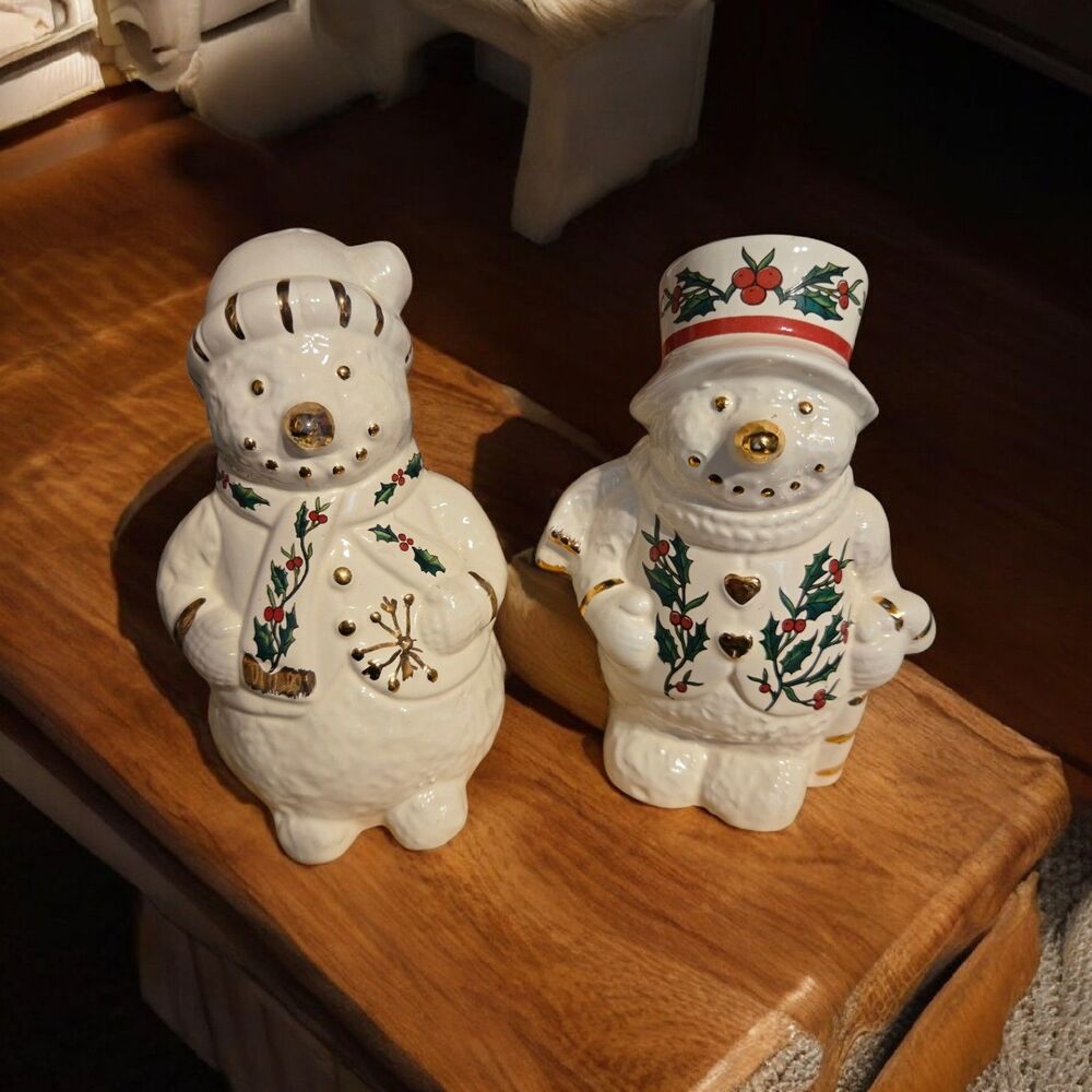 Christmas Holiday Snowmen Salt Pepper Shaker Set Gold Accents Baum Bros 4.5x1.5